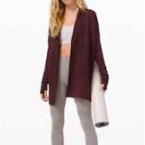 Lululemon Sit in Lotus Merino Wool Wrap II in Garnet - Size 8 - Picture 1 of 10